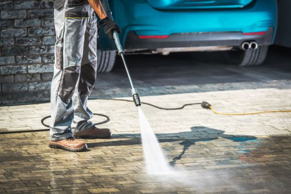 Driveway Pressure Washing in Wilmington