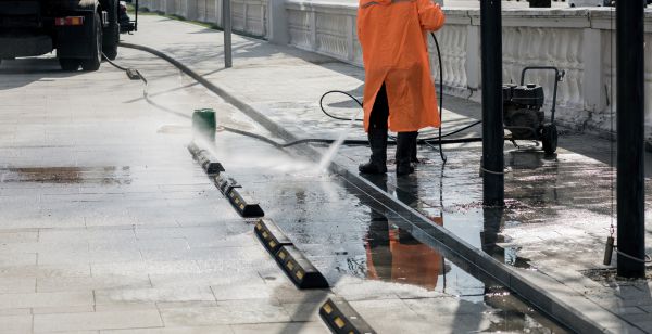 Parking Lot Pressure Washing in Wilmington