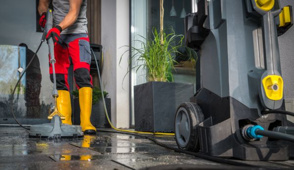 Commercial Pressure Cleaning in Wilmington