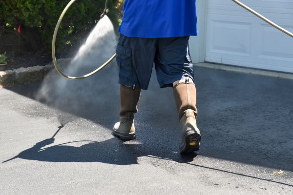 Asphalt Driveway Cleaning in Wilmington