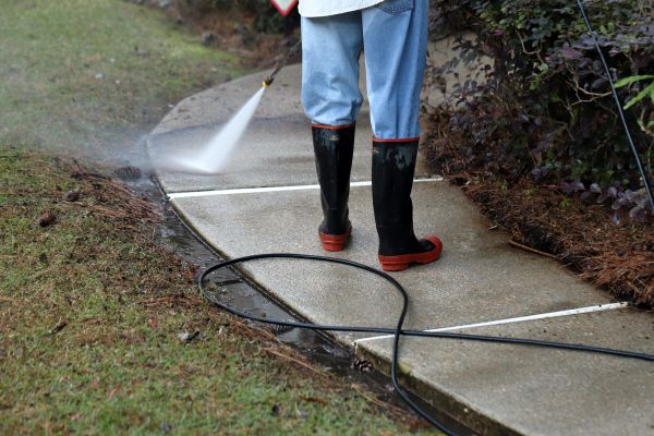 Sidewalk Pressure Cleaning in Wilmington